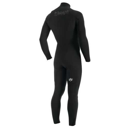 Pianka Manera X10D 4/3 mm – innowacyjna, szybkoschnąca, idealna do surfingu i kitesurfingu.