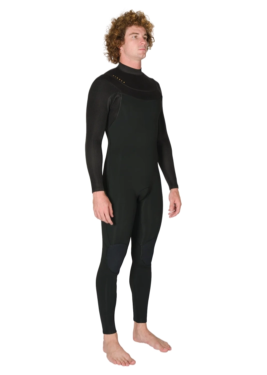 Pianka Vissla New Seas 4/3 mm z V-zip to wygoda i izolacja na Bałtyk, Portugalię i Maroko. Ekologiczny neopren, szczelne zapięcie.