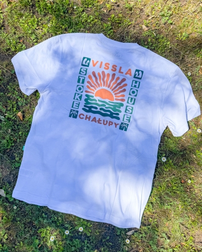 Biała koszulka Vissla x Chałupy organic 4.jpg