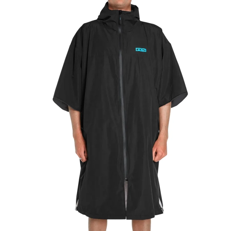 Poncho-zimowe-FCS.webp