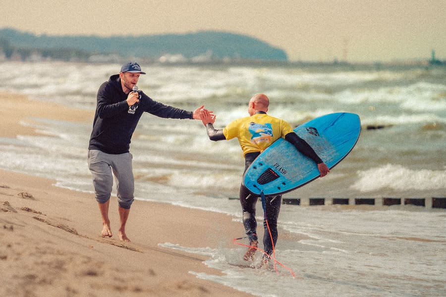 Surfing - piękny sport i wspaniali ludzie