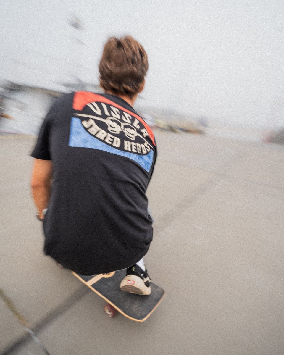 Czarna koszulka z bawełny organicznej Vissla Shred Heads - rozmiar XL